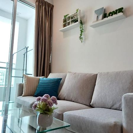 Mansion One Seaview 2Bedroom 2Bathroom Georgetown Gleneagles Penang By Amrayhomes Exterior photo